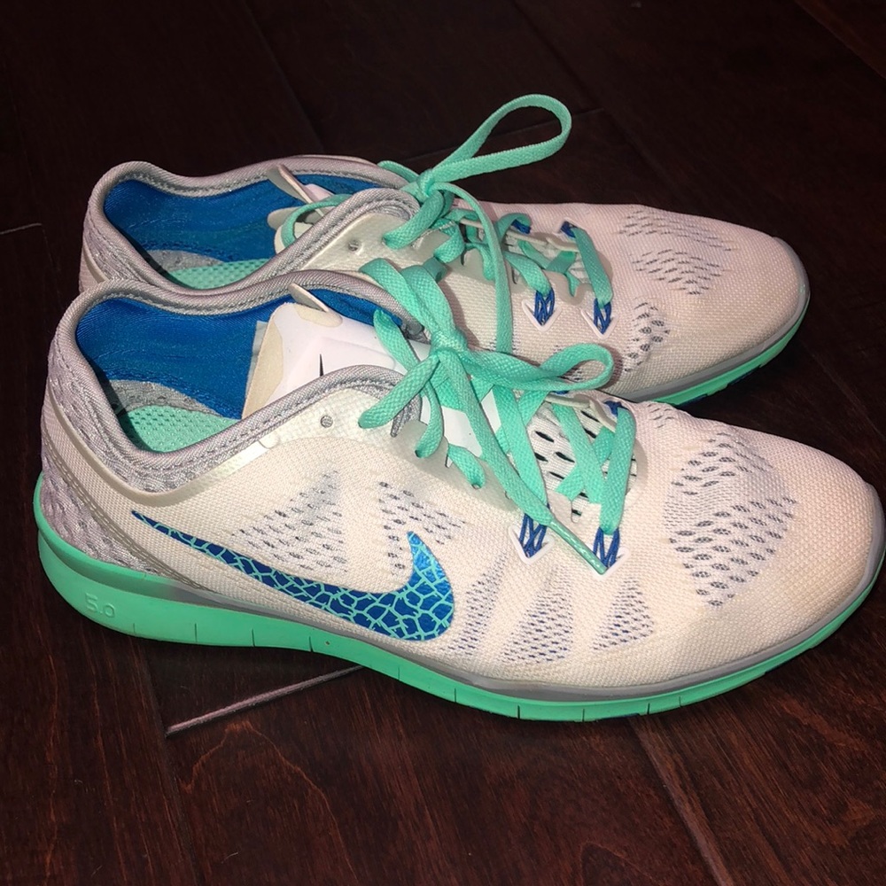 Nike free runs 5.0